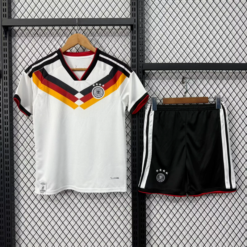 26/27 Ensemble Enfant Allemagne Domicile