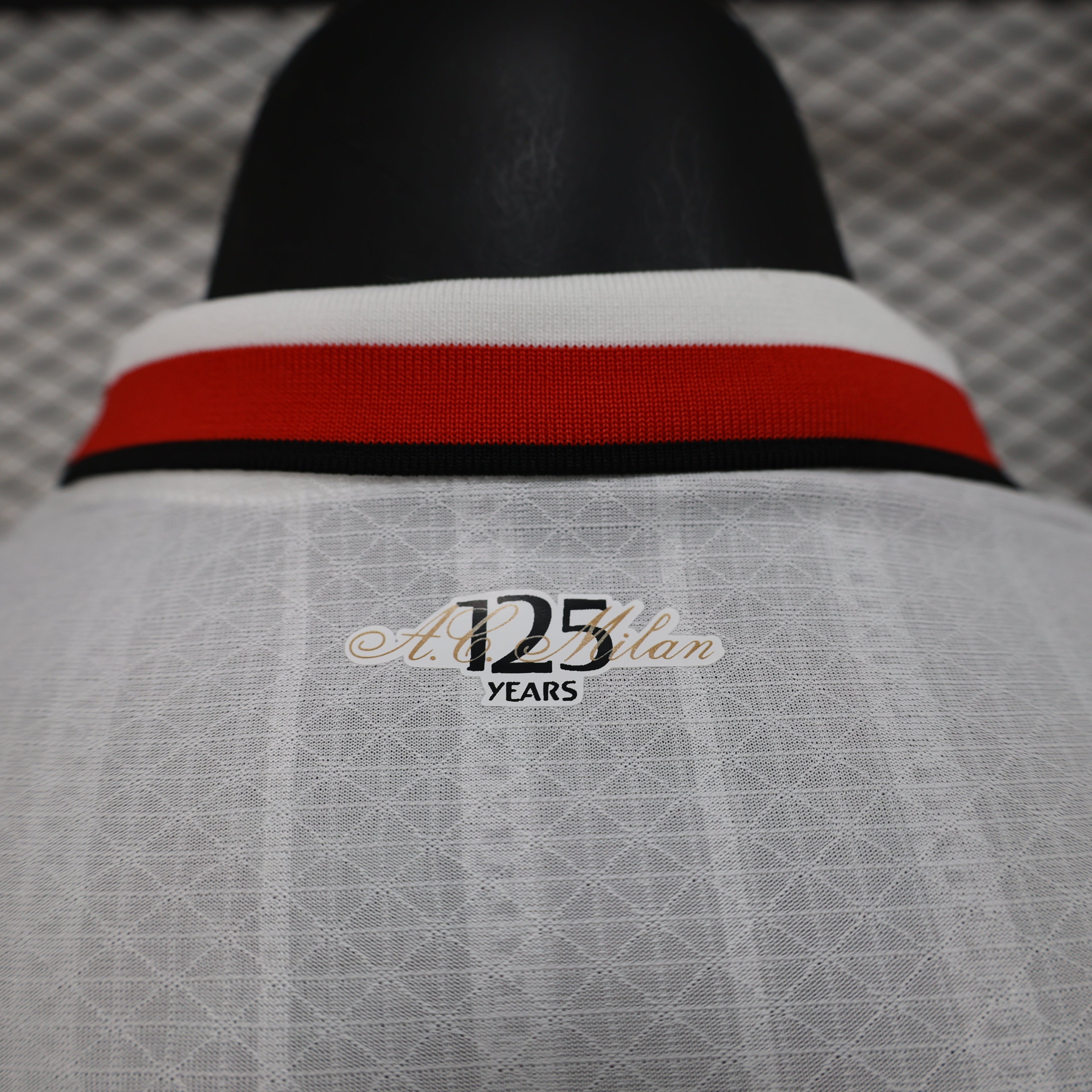 MAILLOT AC MILAN EXTÉRIEUR MANCHES LONGUES 2024/2025
