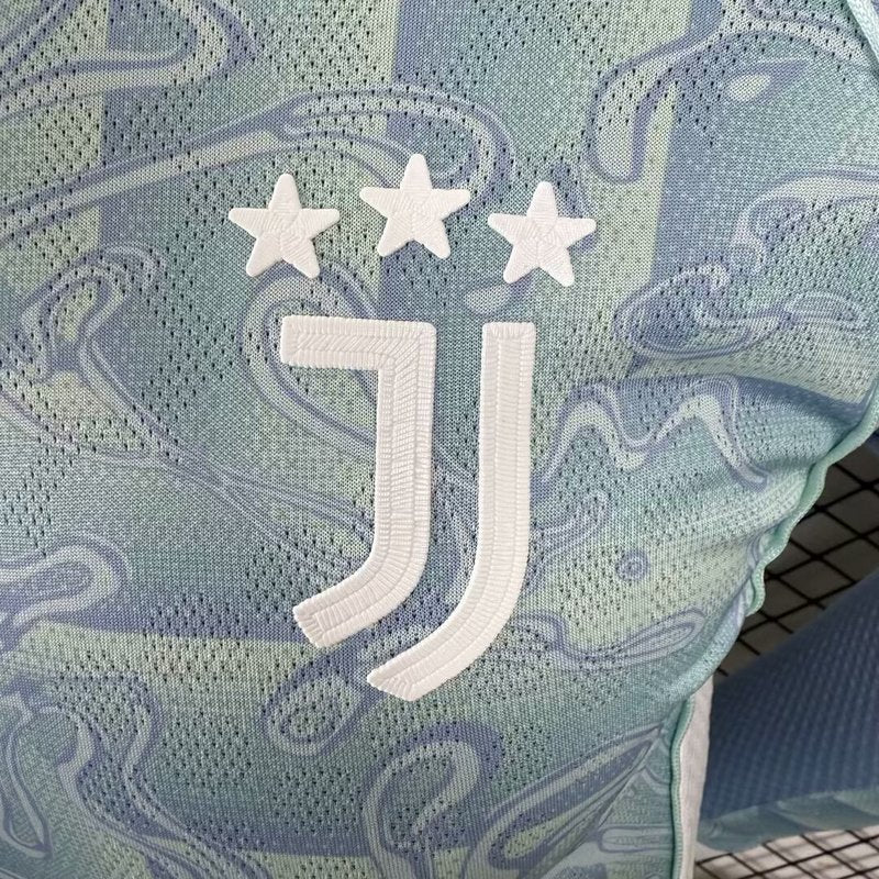 MAILLOT JUVENTUS VERSION MANCHES LONGUES DOMICILE 2025/2026