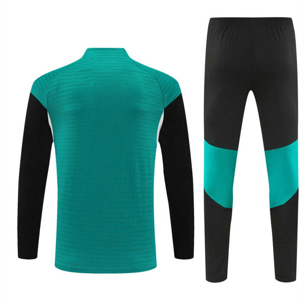25/26 Ensemble Liverpool green Spécial B