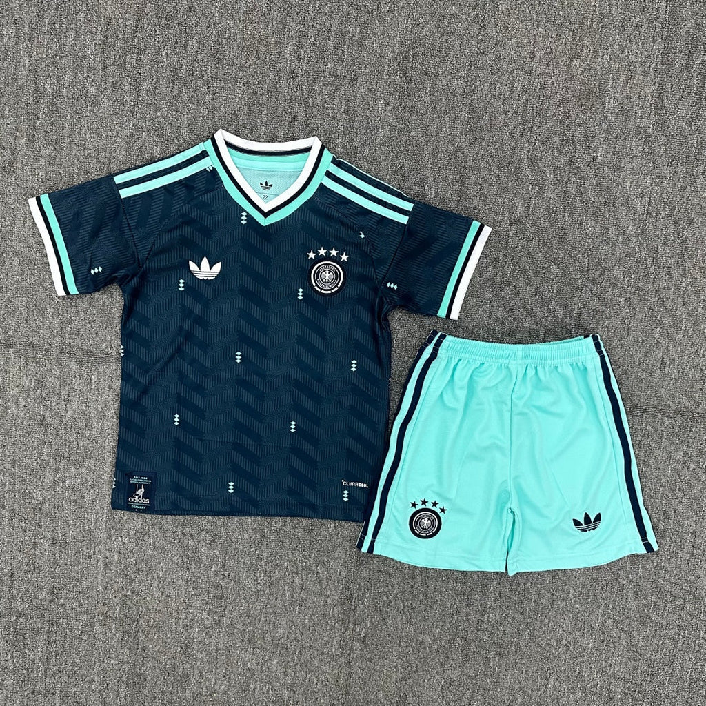26/27 Ensemble Enfant   Allemagne Extérieur