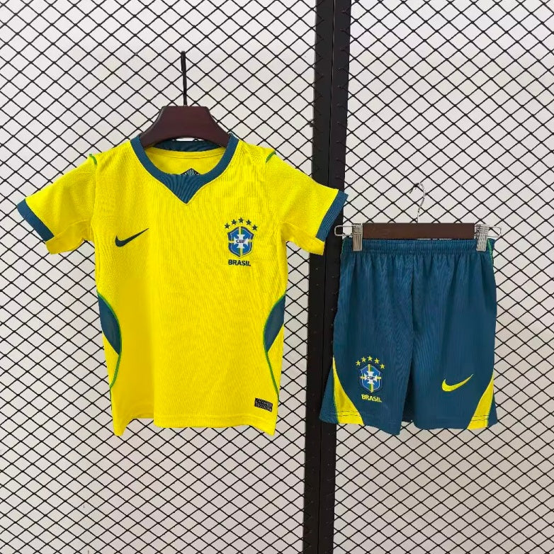 26/27 Ensemble Enfant  Brésil  Domicile